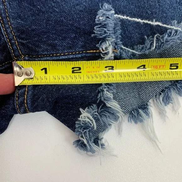 Levi’s 501 Women’s High Rise Button Fly Cutoff Denim Jean Shorts Size 34 - Picture 10 of 11